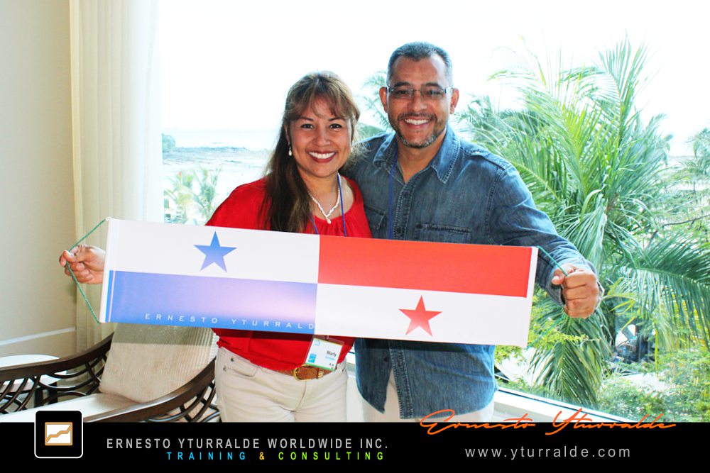 Team Building Group LATAM ejecutando programas corporativos con dinámicas de cuerdas bajas