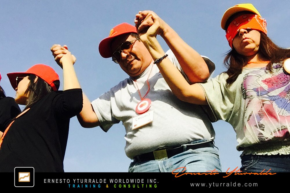 Team Building Group LATAM | Taller de trabajo en equipo para optimizar procesos y coordinación